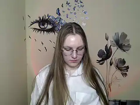 Snapshot of _AlMamiyy_ chatting on 7, 12, 2024 AlMamiyy online show from 7, 12, 2024