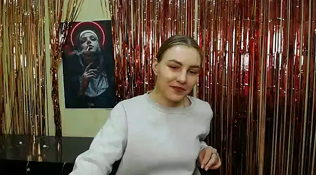 Snapshot of _AlMamiyy_ chatting on 10, 12, 2024 AlMamiyy online show from 10, 12, 2024