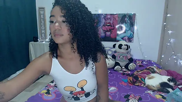 Snapshot of evafoxs chatting on 27, 2, 2025 evafoxs online show from 27, 2, 2025