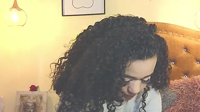 Snapshot of evafoxs chatting on 22, 11, 2025 evafoxs online show from 22, 11, 2025