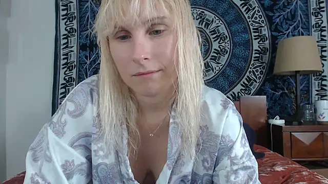 Snapshot of Cutikatxoxo chatting on 20, 12, 2024 Cutikatxoxo online show from 20, 12, 2024