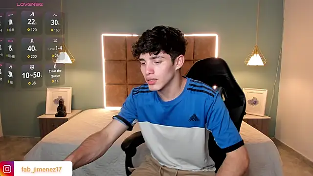 AlejooTwink online show from 12, 4, 2026