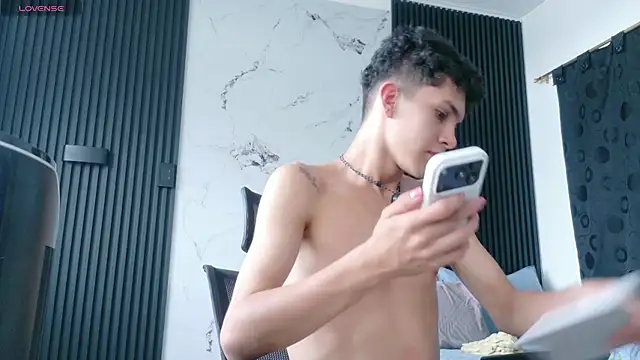 Snapshot of Noah_tyler_ chatting on 30, 7, 2026 Noah tyler online show from 30, 7, 2026