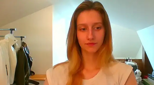 LUNA delight online show from 21, 2, 2025