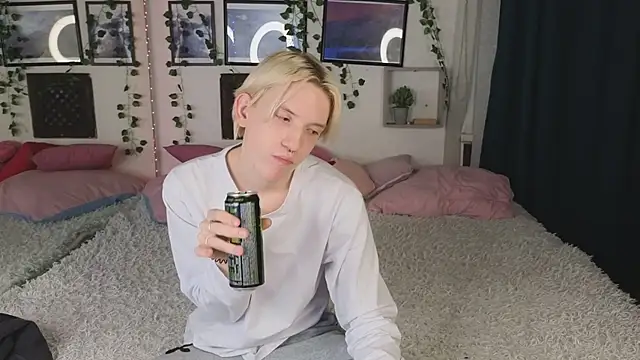 Ron Vils online show from 1, 2, 2025