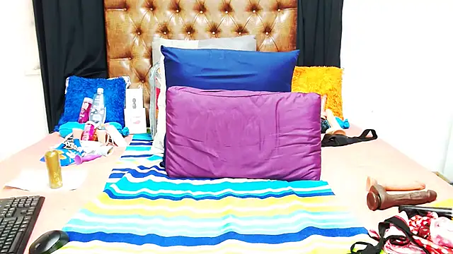 Snapshot of Hotxbums22 chatting on 7, 10, 2025 Hotxbums22 online show from 7, 10, 2025