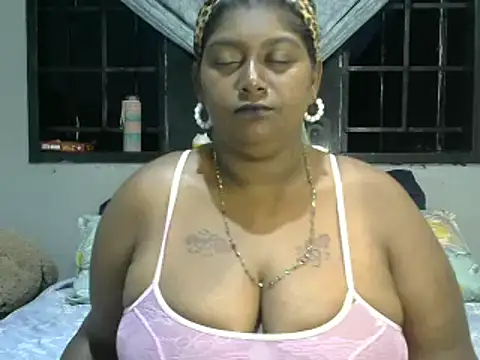 Snapshot of indiansuga chatting on 2, 2, 2025 indiansuga online show from 2, 2, 2025