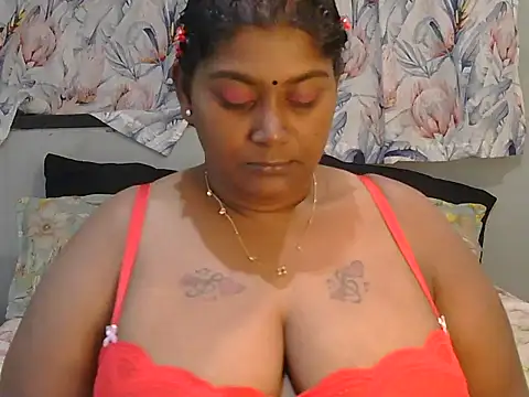 Snapshot of indiansuga chatting on 19, 3, 2025 indiansuga online show from 19, 3, 2025