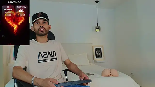  miguel0 online show from 25, 2, 2025