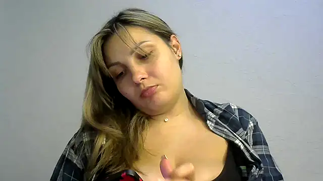 Snapshot of Iskor_ka chatting on 11, 12, 2024 Iskor ka online show from 11, 12, 2024