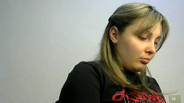 Snapshot of Iskor_ka chatting on 18, 12, 2024 Iskor ka online show from 18, 12, 2024