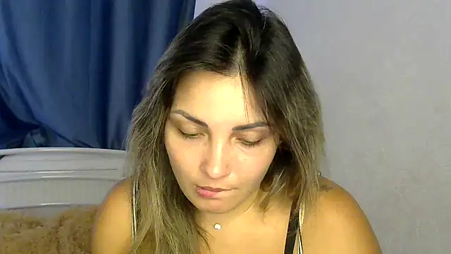 Snapshot of Iskor_ka chatting on 15, 11, 2025 Iskor ka online show from 15, 11, 2025