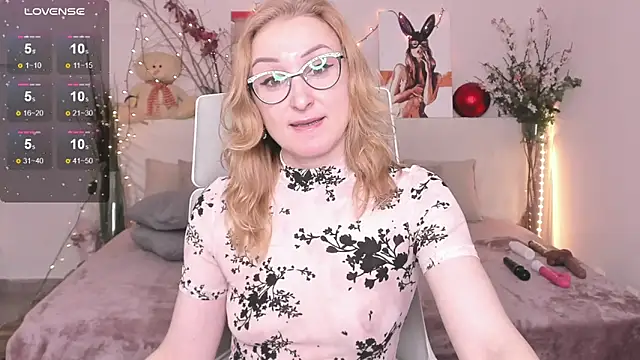 MadissonKiss online show from 2, 12, 2025