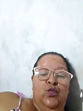 Snapshot of sahira_yasin chatting on 2, 1, 2025 sahira yasin online show from 2, 1, 2025