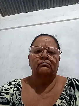 Snapshot of sahira_yasin chatting on 25, 1, 2025 sahira yasin online show from 25, 1, 2025