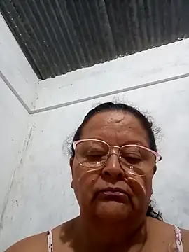 Snapshot of sahira_yasin chatting on 3, 3, 2025 sahira yasin online show from 3, 3, 2025