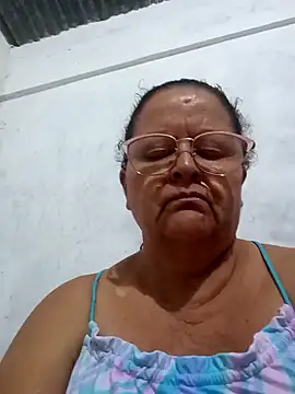 Snapshot of sahira_yasin chatting on 5, 3, 2025 sahira yasin online show from 5, 3, 2025