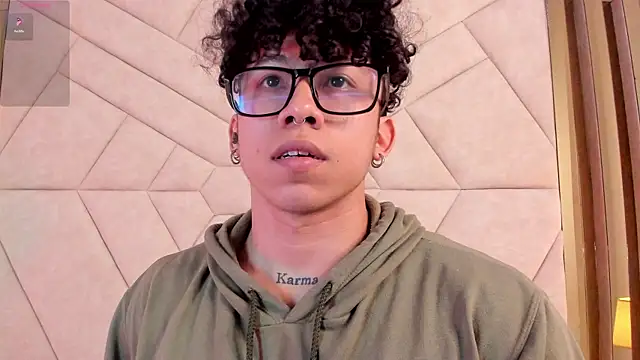 AkazaBoy  online show from 20, 10, 2025