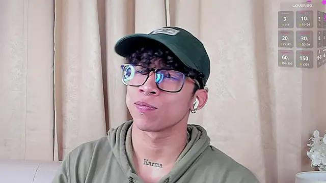 AkazaBoy  online show from 2, 3, 2026