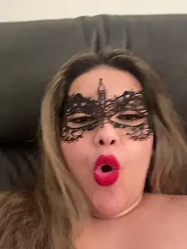 famous indian girl online show from 1, 2, 2025