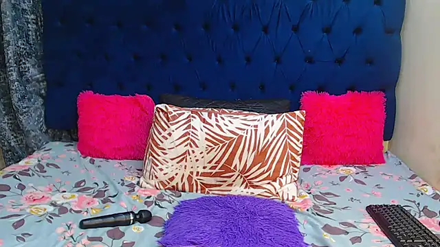 MelaninBear online show from 24, 9, 2025