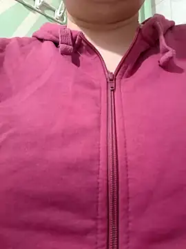 Snapshot of AalinnaK chatting on 6, 1, 2025 AalinnaK online show from 6, 1, 2025