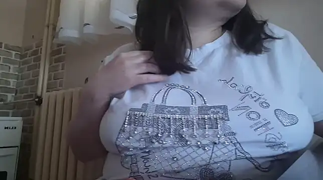 Snapshot of AalinnaK chatting on 6, 3, 2025 AalinnaK online show from 6, 3, 2025