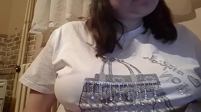 Snapshot of AalinnaK chatting on 6, 3, 2025 AalinnaK online show from 6, 3, 2025