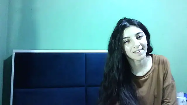 Snapshot of Ahotkittyxxx chatting on 18, 12, 2024 Ahotkittyxxx online show from 18, 12, 2024