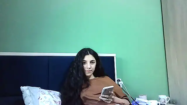 Snapshot of Ahotkittyxxx chatting on 19, 12, 2024 Ahotkittyxxx online show from 19, 12, 2024