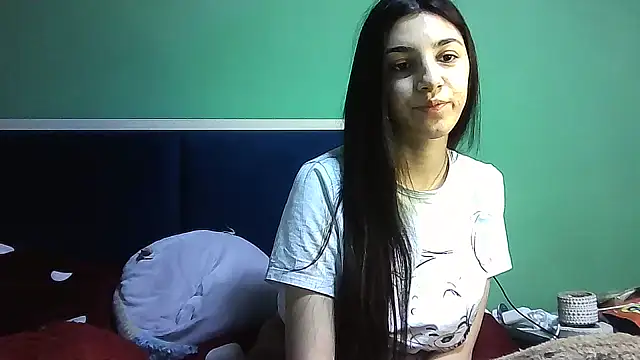 Snapshot of Ahotkittyxxx chatting on 28, 12, 2024 Ahotkittyxxx online show from 28, 12, 2024