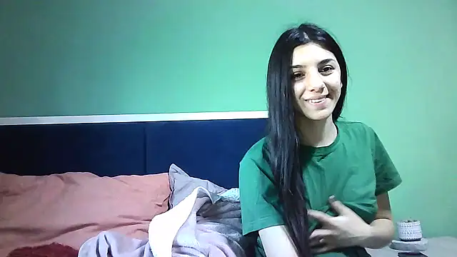 Snapshot of Ahotkittyxxx chatting on 2, 1, 2025 Ahotkittyxxx online show from 2, 1, 2025