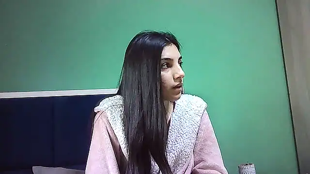 Snapshot of Ahotkittyxxx chatting on 6, 1, 2025 Ahotkittyxxx online show from 6, 1, 2025