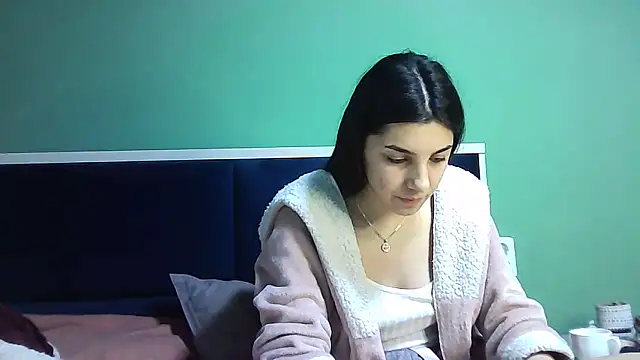 Snapshot of Ahotkittyxxx chatting on 7, 1, 2025 Ahotkittyxxx online show from 7, 1, 2025