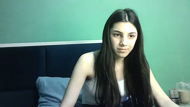 Snapshot of Ahotkittyxxx chatting on 1, 3, 2025 Ahotkittyxxx online show from 1, 3, 2025