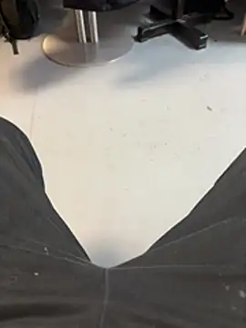 daubine46 online show from 25, 3, 2026