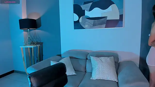 TaraLawrence online show from 5, 10, 2025