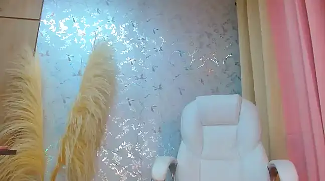 talianaprada online show from 8, 12, 2024