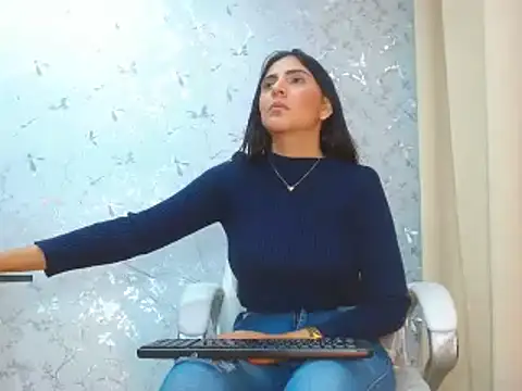 talianaprada online show from 10, 1, 2025