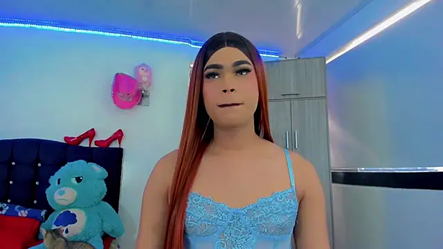 Hellen moons   online show from 25, 10, 2025