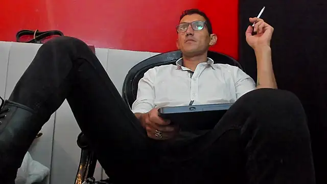 Snapshot of enzopratt chatting on 9, 3, 2025 enzopratt online show from 9, 3, 2025