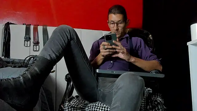 Snapshot of enzopratt chatting on 13, 3, 2025 enzopratt online show from 13, 3, 2025