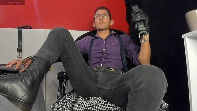 Snapshot of enzopratt chatting on 14, 3, 2025 enzopratt online show from 14, 3, 2025