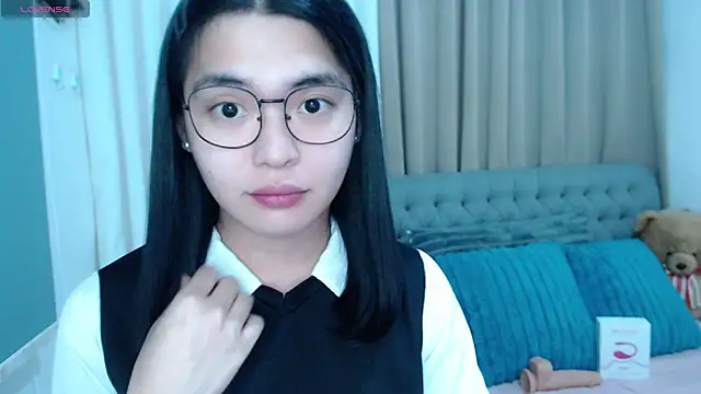 Snapshot of zhaviahale21 chatting on 6, 11, 2025 zhaviahale21 online show from 6, 11, 2025