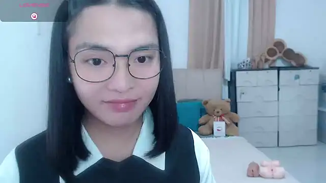 zhaviahale21 online show from 4, 8, 2026