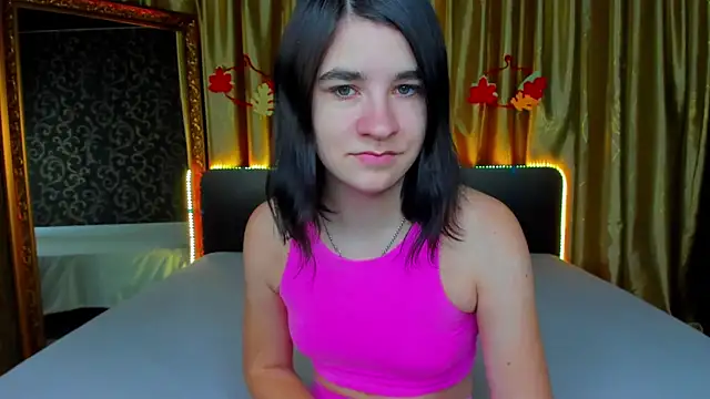  Polly Love  online show from 17, 11, 2025