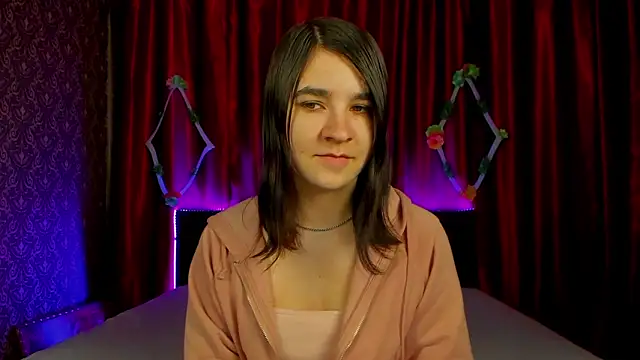  Polly Love  online show from 17, 3, 2026