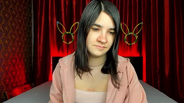  Polly Love  online show from 11, 4, 2026