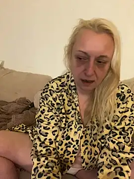 Melinastarr online show from 4, 2, 2026