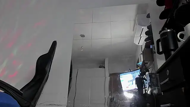 Snapshot of Moon_Sammy chatting on 26, 4, 2026 Moon Sammy online show from 26, 4, 2026